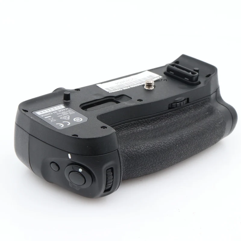 Nikon MB-D18 Batteriegriff Gebraucht