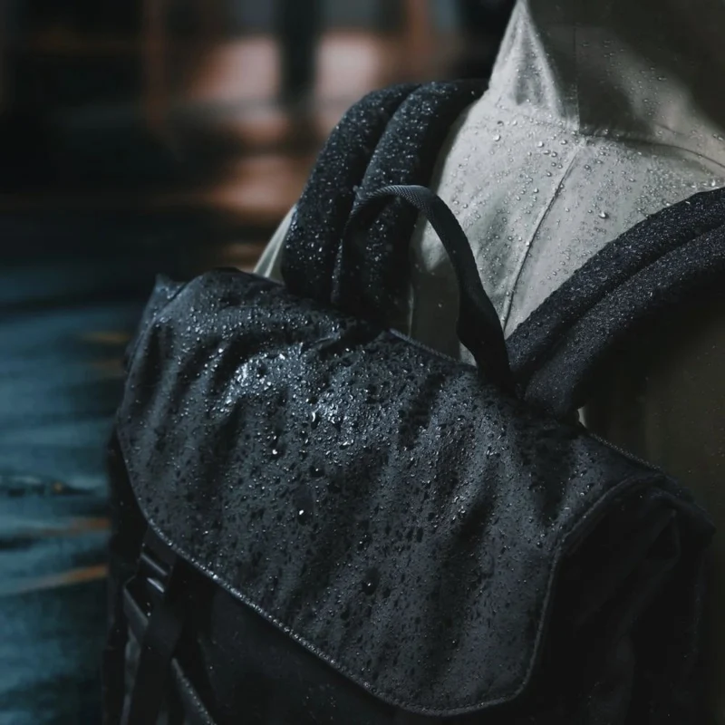 Tomtoc Slash-T64 Flip Laptop-Rucksack, Meteorit