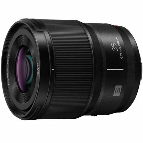 Panasonic Lumix DC-S5 II + Lumix S 20-60mm f/3.5-5.6 + Lumix S 35mm f/1.8