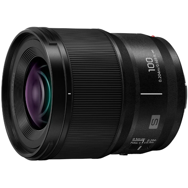 Panasonic Lumix DC-S5 IIX + Lumix S 100mm f/2.8 Macro