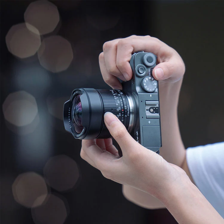 TTArtisan APS-C 10mm f/2 Canon RF mount Silver