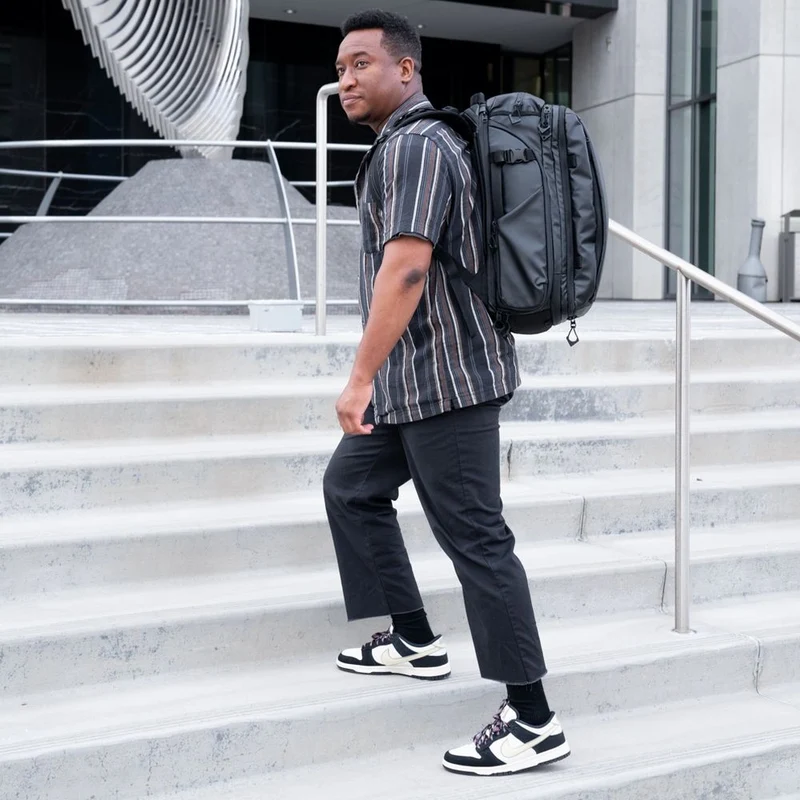 WANDRD Transit 35L Travel Backpack Black Essential Bundle