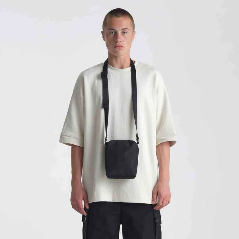 Urth Andesite Camera Pouch, black
