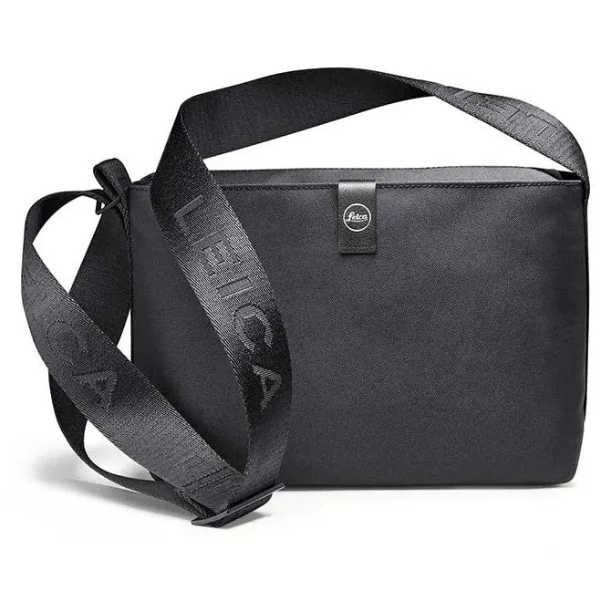 Leica Crossbody Tasche SOFORT / medium, recyceltes Fabrick schwarz