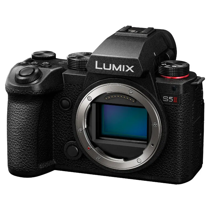Panasonic Lumix DC-S5 II + Lumix S 85mm f/1.8