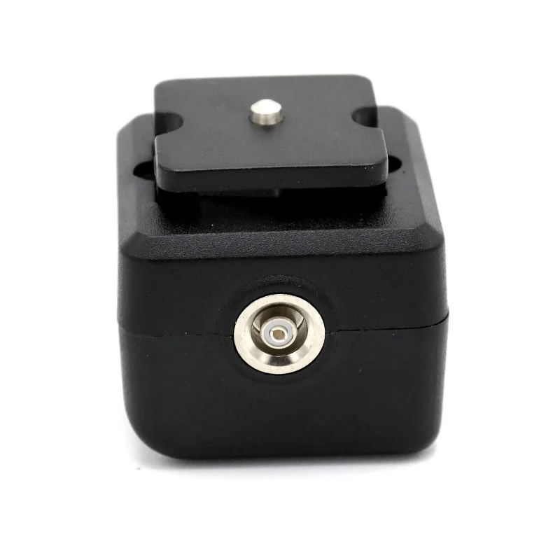 Caruba hotshoe Adapter - (middencontact naar X-Contact)