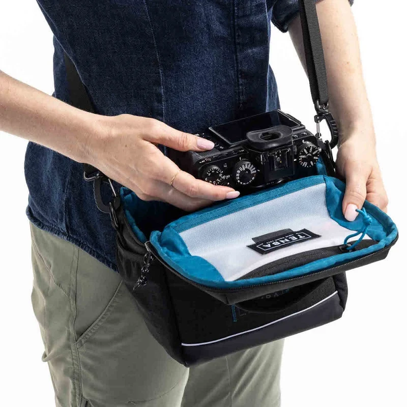 Tenba Skyline v2 Shoulder Bag 8 - Black