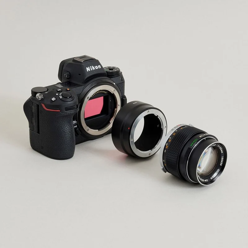Urth Lens Mount adapter: Compatible with Olympus OM Lens to Nikon Z Camera Body