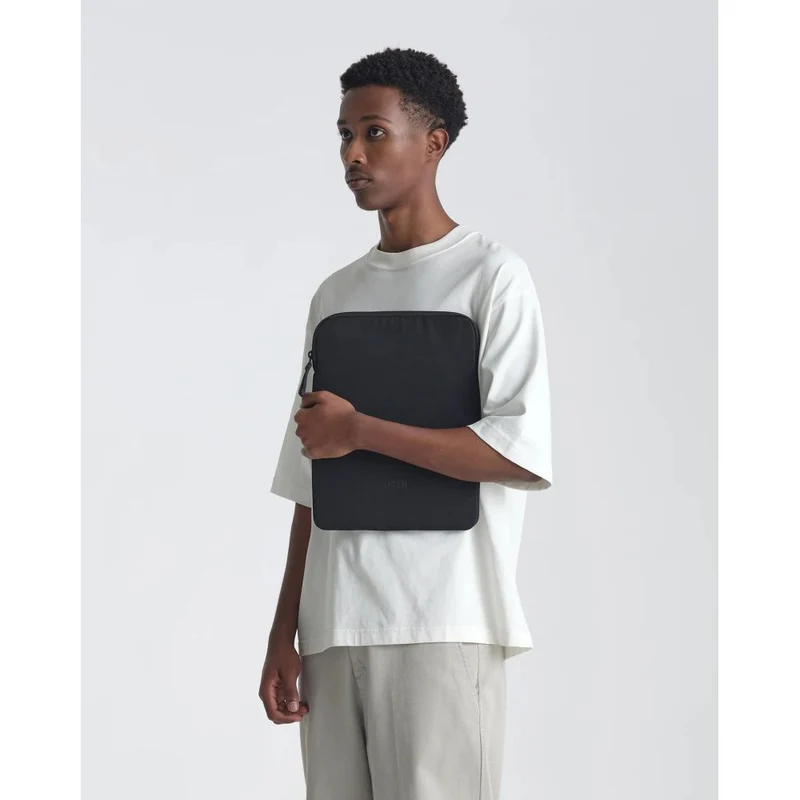 Urth Naos 15/16" Laptop-Tasche (schwarz)