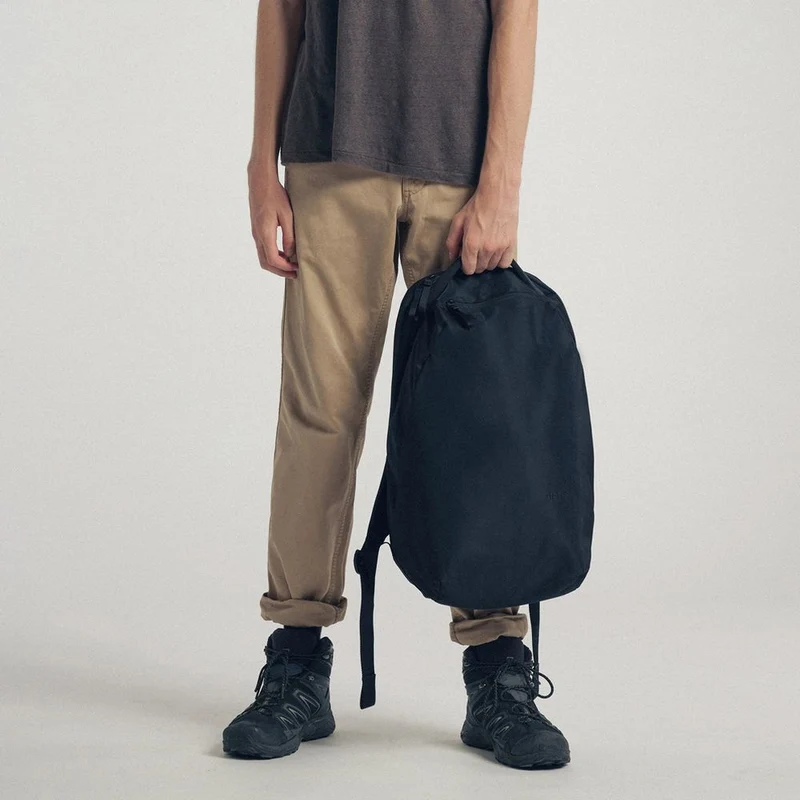 Urth Norite 24L Backpack (schwarz)