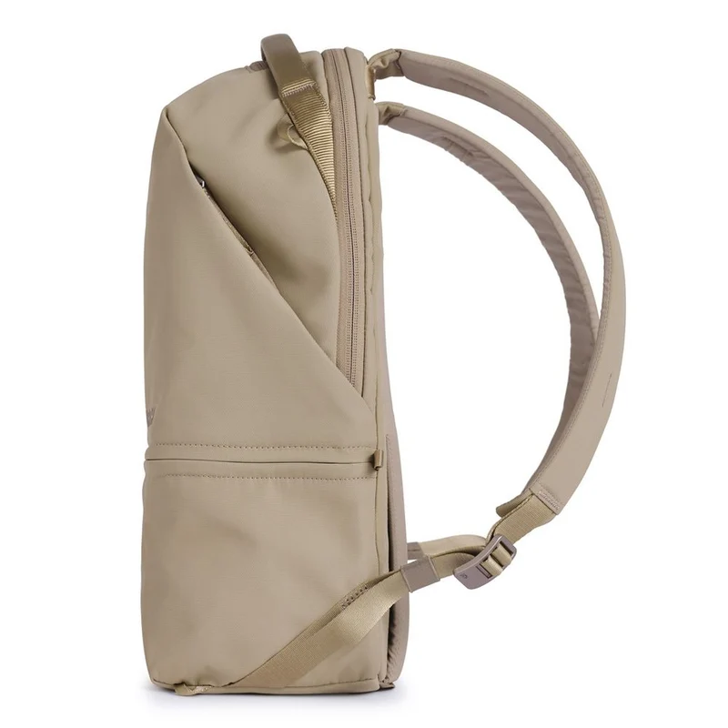 Urth Arkose 20L Backpack (beige)