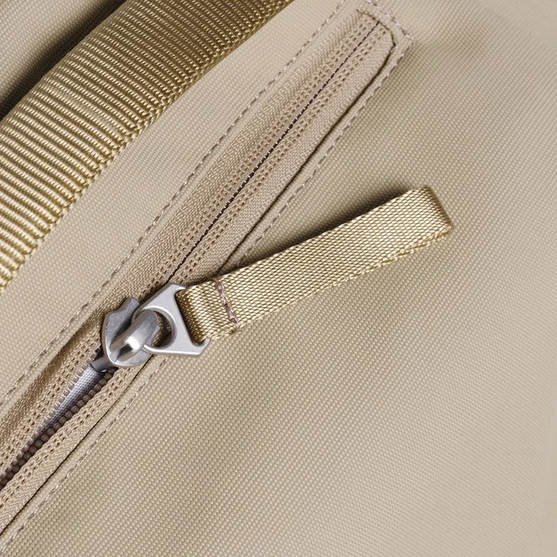 Urth Arkose 20L Backpack (beige)