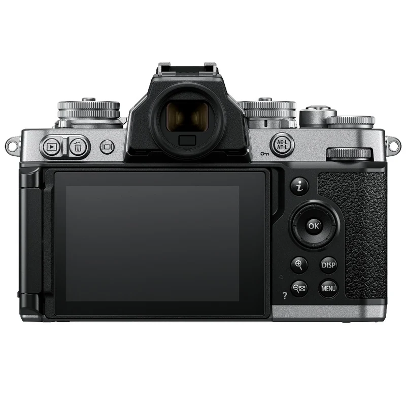 Nikon Z fc + Nikon Z DX 18-140mm f/3.5-6.3 VR