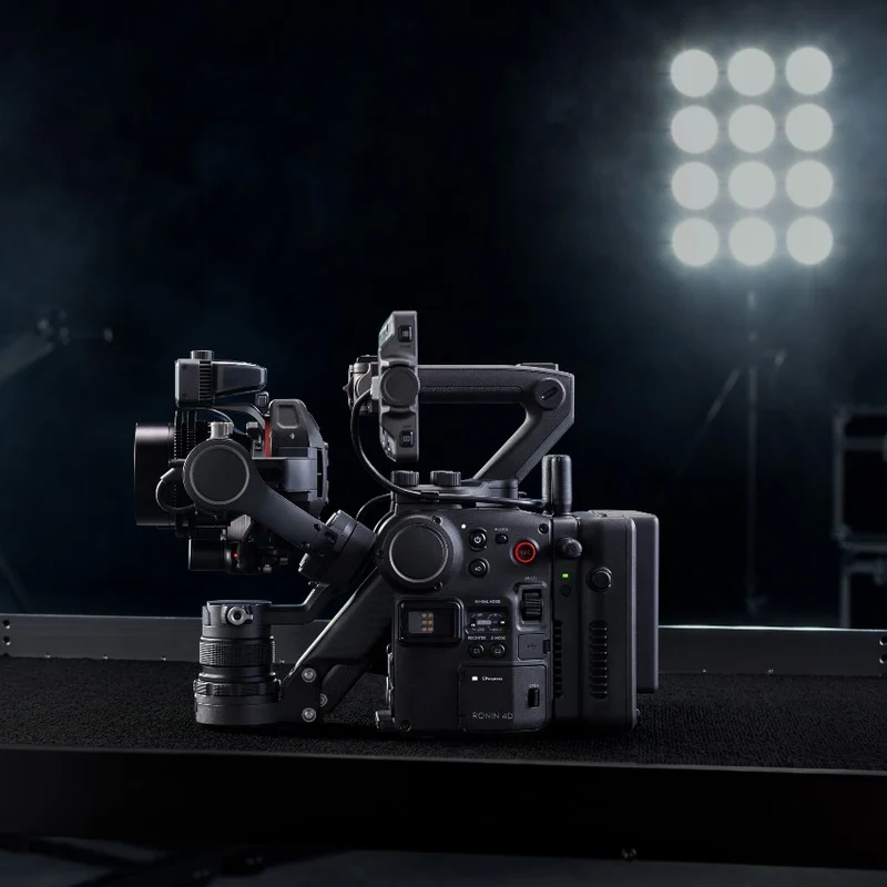 DJI Ronin 4D 4-Axis Cinema Camera 6K Combo Kit