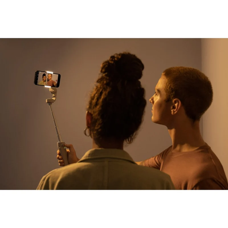 DJI OM, Smartphoneklemme mit integriertem Zusatzlicht