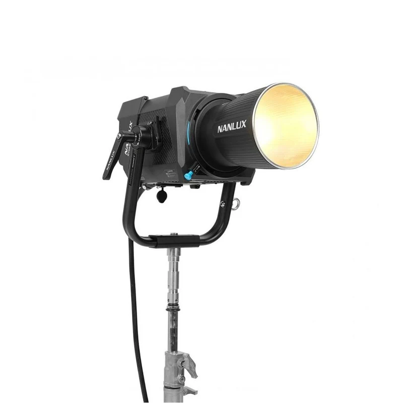Nanlux Evoke 900C RGBLAC Spot Light