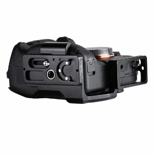 SUNWAYFOTO L-Plate for Sony A7RIV incl. Grip
