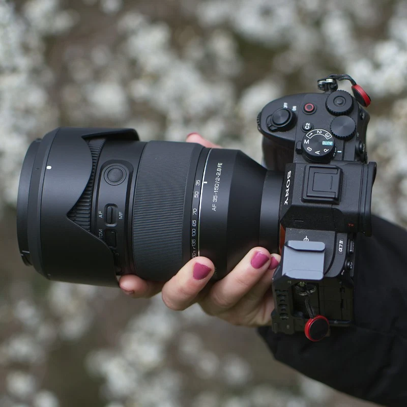 Samyang AF 35-150mm F2-2.8 FE