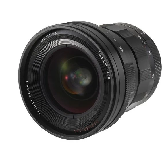 Voigtlander MFT 10,5mm f/0.95 Nokton