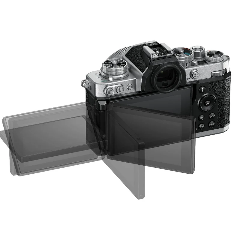 Nikon Z fc + DX 16-50 Silver