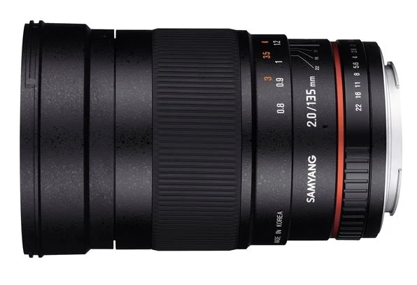 Samyang 135mm f/2.0 ED UMC Sony E-Mount
