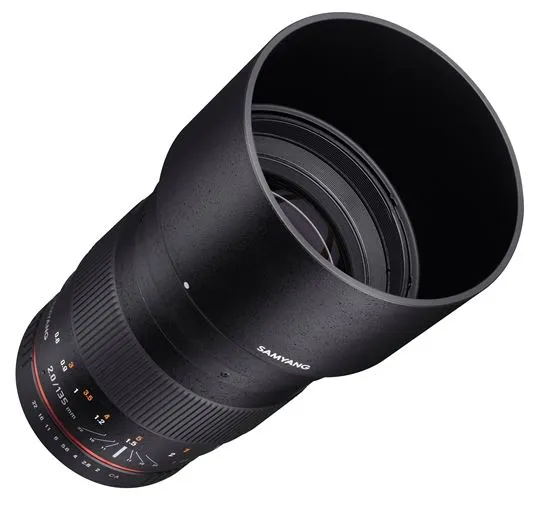 Samyang 135mm f/2.0 ED UMC Sony E-Mount