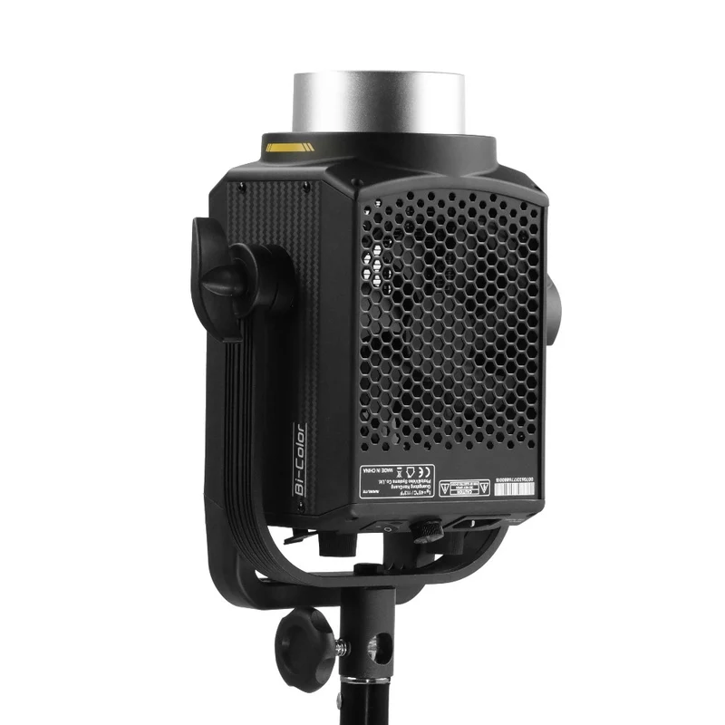 Nanlite FS200 Bi-colour LED triple kit (w/ light stand and softbox)