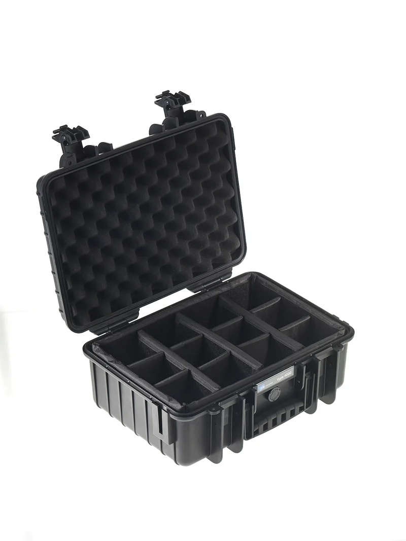 B&W Outdoor.Cases Type 4000 + distributor