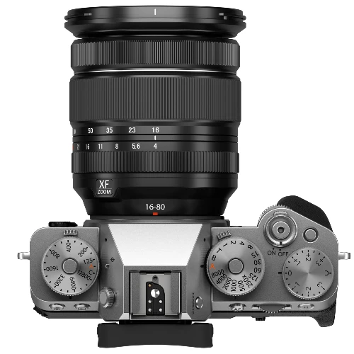 Fujifilm X-T5 silver + XF 16-80mm
