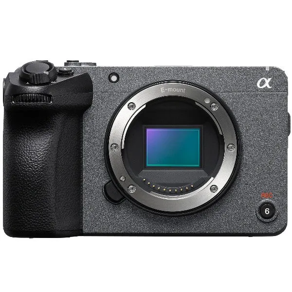 Sony FX30 + 18-105mm f/4.0