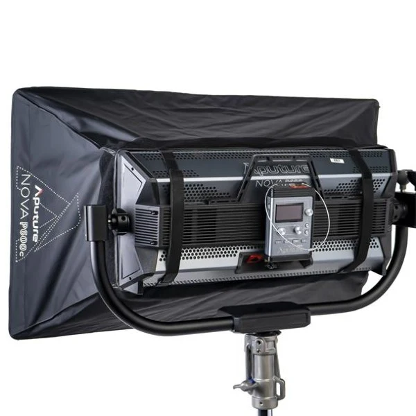 Aputure Nova P600c, SOFTBOX