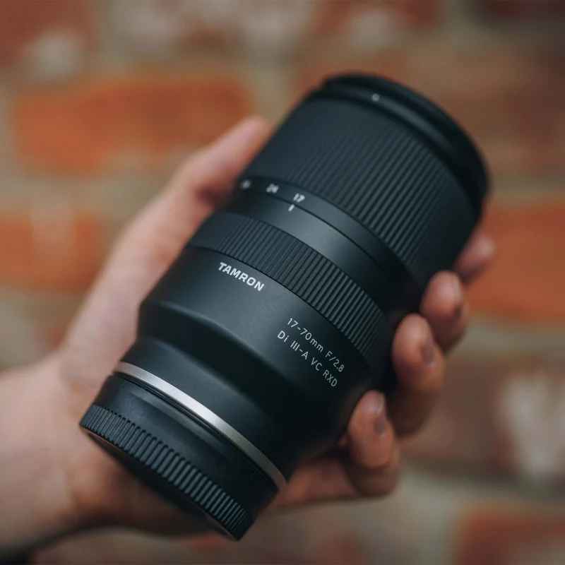 Tamron 17-70mm f/2.8 Di III-A VC RXD Sony E