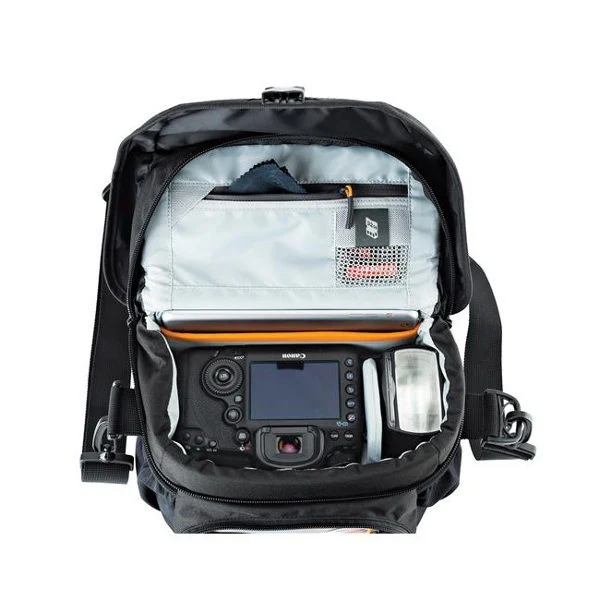 Lowepro Nova 170 AW II schwarz