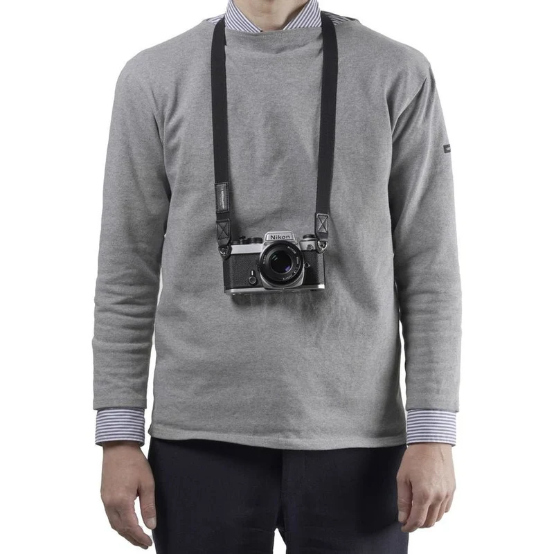 Artisan & Artist ACAM 102A Camera strap black