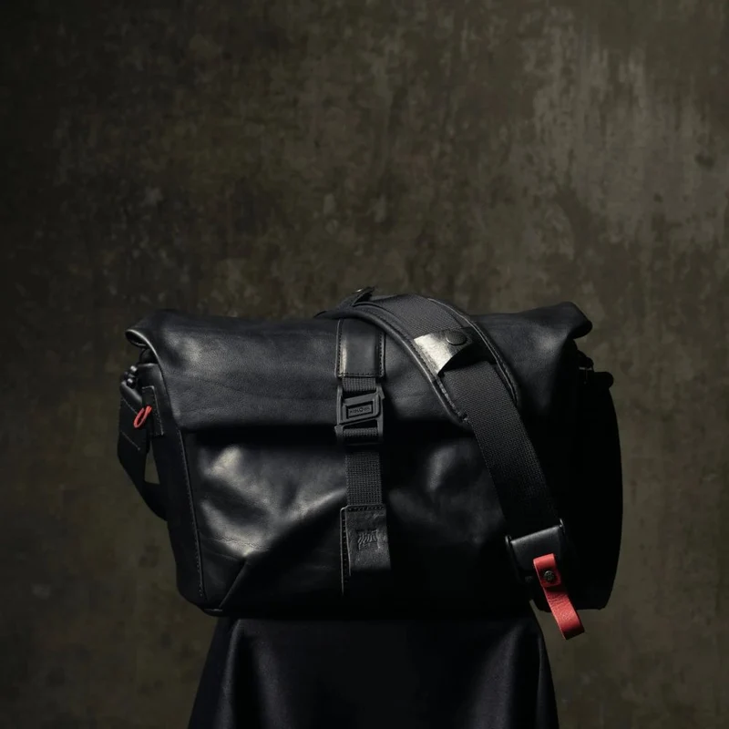 Wotancraft Pilot Reisekameratasche 7L - schwarzes Leder