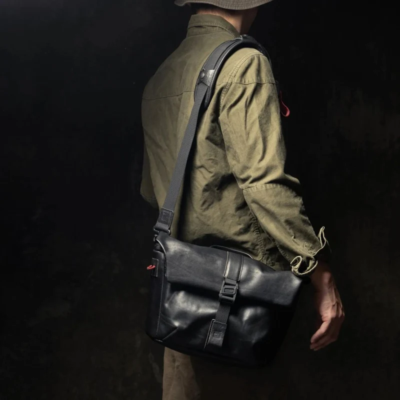 Wotancraft Pilot Reisekameratasche 7L - schwarzes Leder