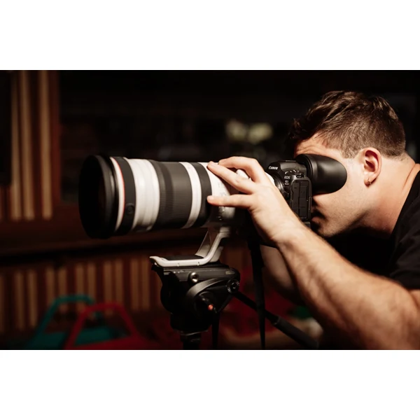 Canon EOS R5 mark II Gehäuse Holiday Kit