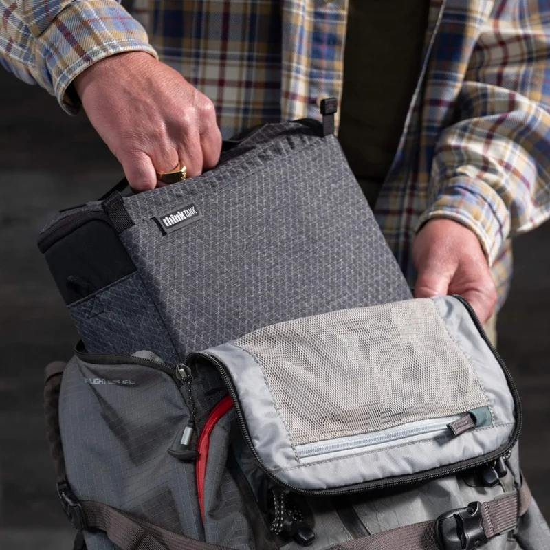 Think Tank SpeedTop 20 Rucksack-Kit inkl. Stash Master S, Graphit