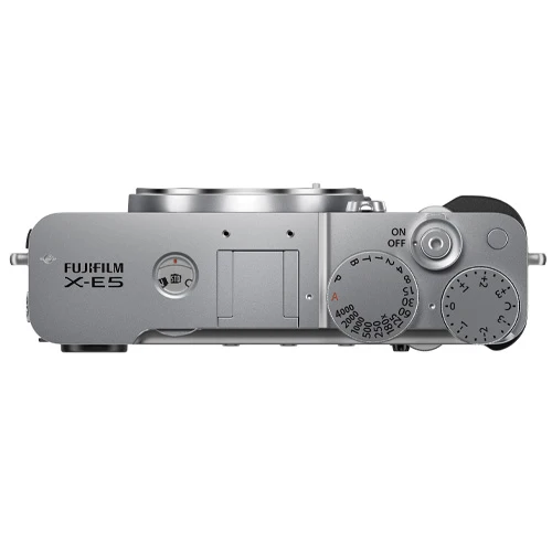 Fujifilm X-E5 + XF 23mm f/2.8 R WR silver