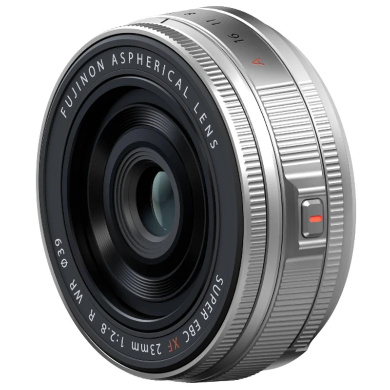 Fujifilm X-E5 + XF 23mm f/2.8 R WR silver