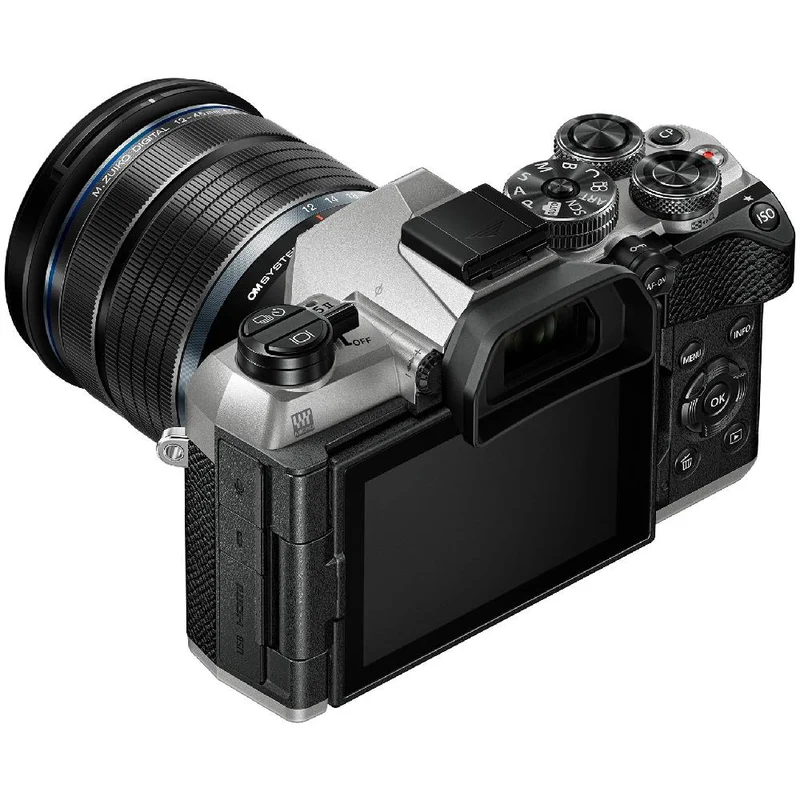 OM SYSTEM OM-5 Mark II silver + 12-45mm f/4.0 Pro