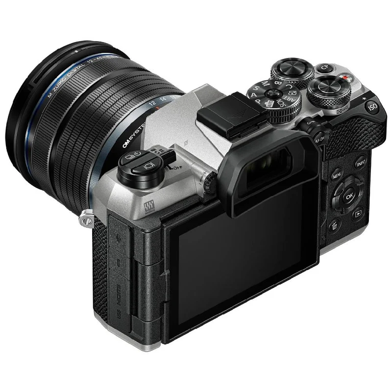 OM SYSTEM OM-5 Mark II silver + 12-45mm f/4.0 Pro